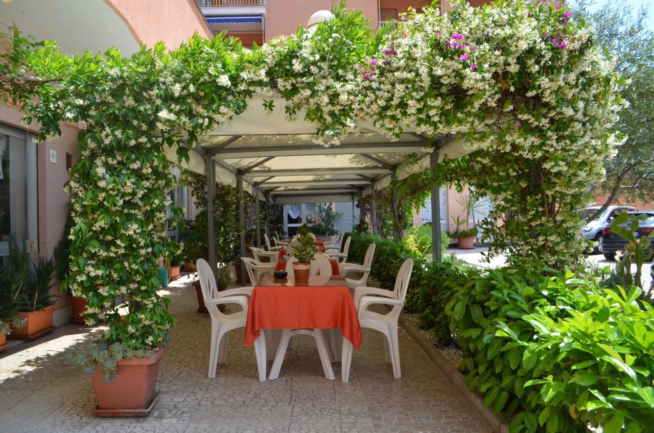 Hotel I Due Gabbiani Citr 9006 Andora Exterior photo